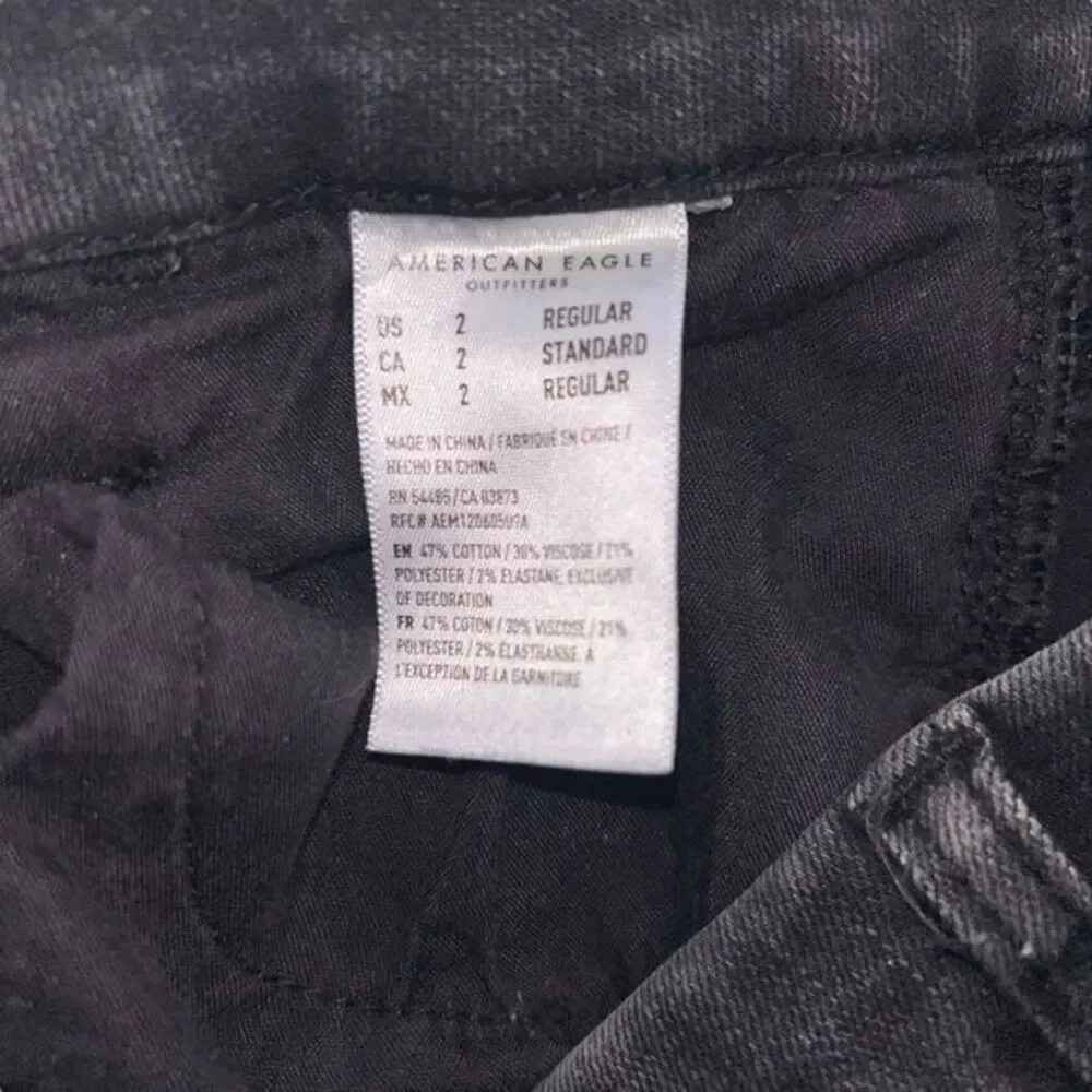 American Eagle Woman's Distressed Super Hi Rise Jegging Black Denim Jeans Size 2